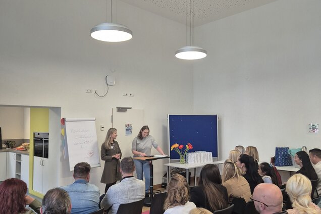 Abschlussrede der Kursleitungen Johanna Walla und Wiebke Köllner
